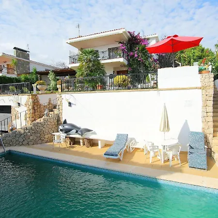 فيلة Torre Yato By Interhome