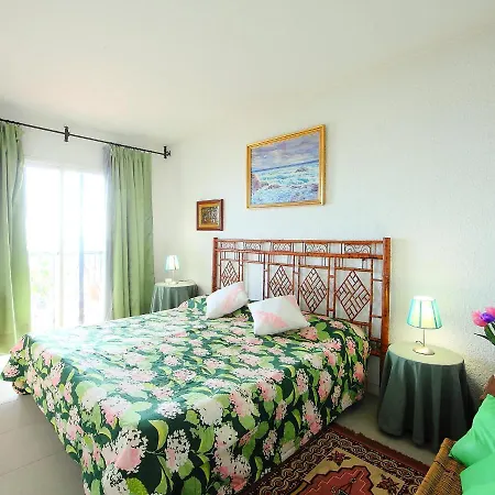 فيلة Torre Yato By Interhome